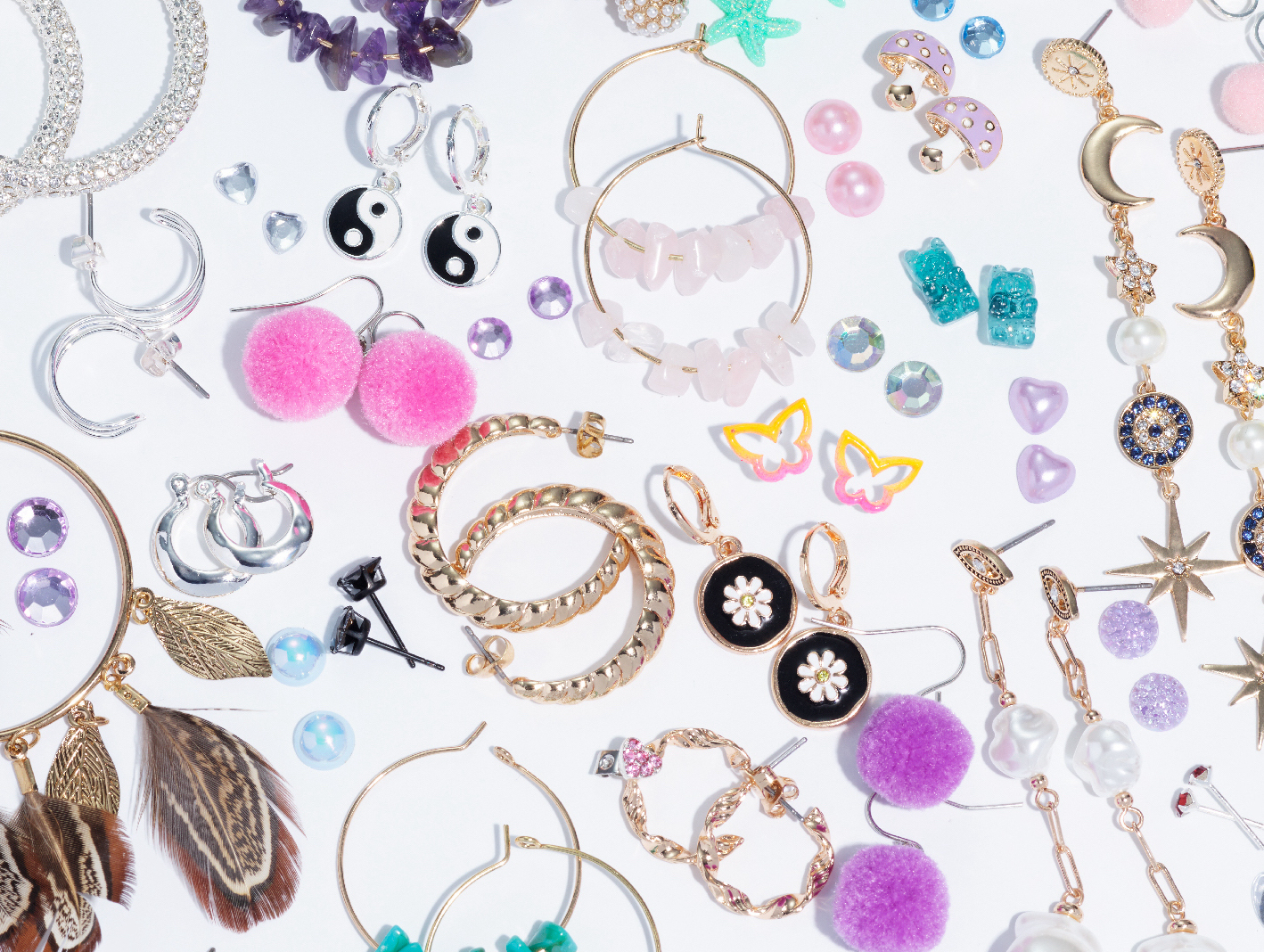 Claire's: tween jewelry and ear piercing retailer files for bankruptcy, Retail industry