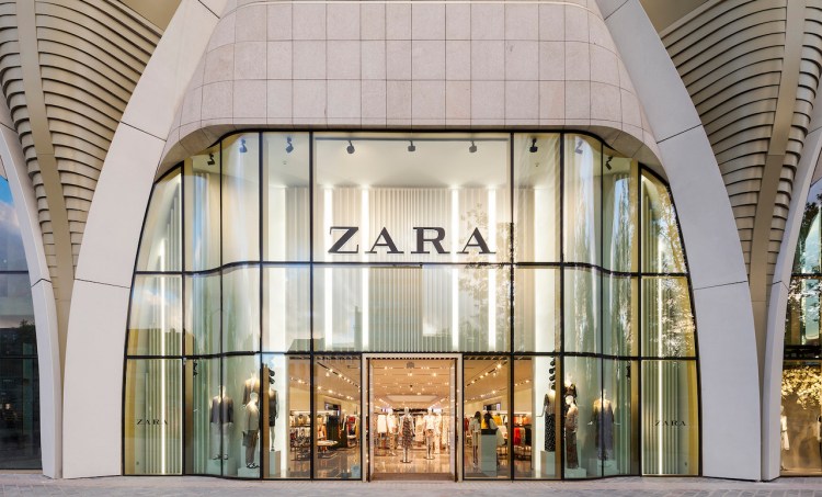 Photograph of a Zara store.
