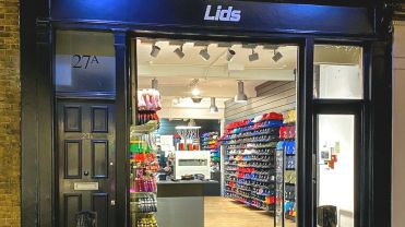 Storefront of headwear and sports gear retailer Lids