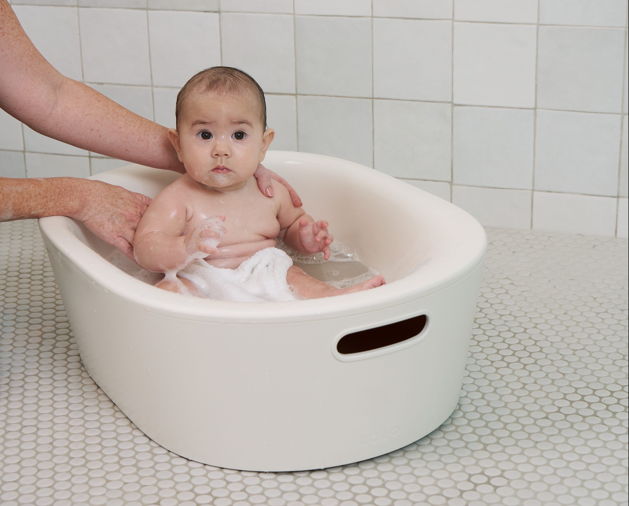 Frida Baby 4-in-1 Grow-with-me Bath Tub : Target