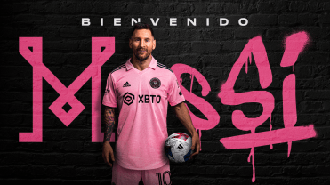 Lionel Messi wearing an Inter Miami uniform.