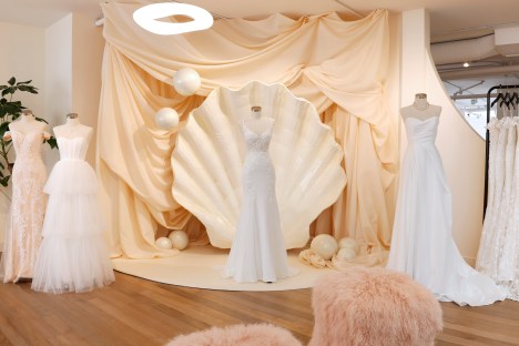As bridal retailers struggle, contemporary brands are swooping into the wedding market