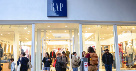 The revenge of the ’90s mall brand